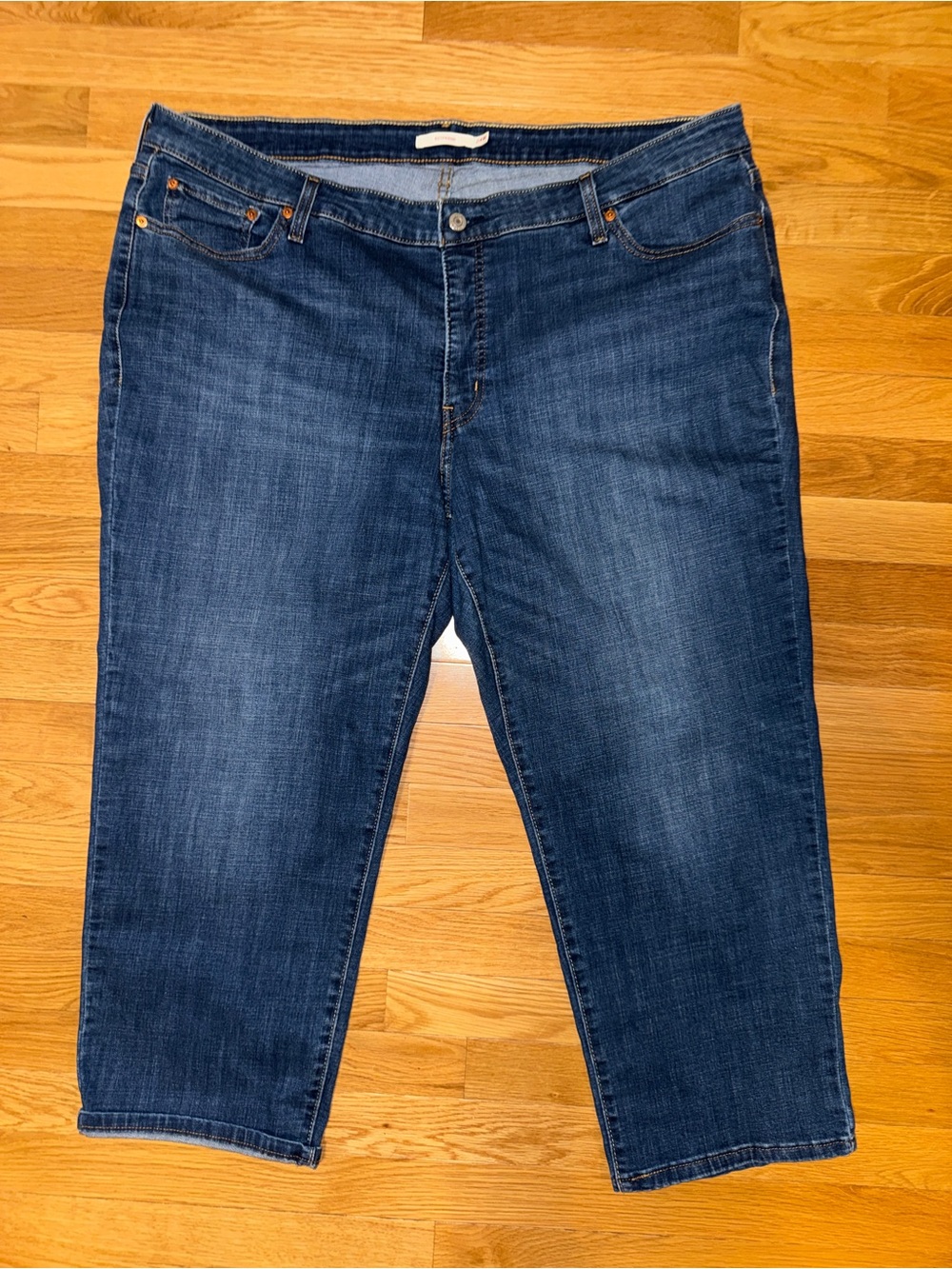Levi's Boyfriend Jeans Medium Wash Size 42” Waist Measured.